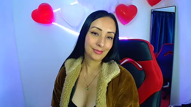 Snapshot of yaralyminjo2 chatting on February 18, 2025, 1:33 pm yaralyminjo2 online show from February 18, 2025, 1:33 pm