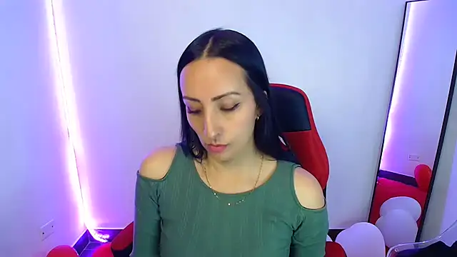 Snapshot of yaralyminjo2 chatting on February 24, 2025, 1:31 pm yaralyminjo2 online show from February 24, 2025, 1:31 pm