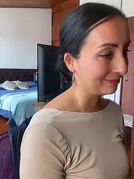 Snapshot of yaralyminjo2 chatting on March 13, 2025, 5:39 pm yaralyminjo2 online show from March 13, 2025, 5:39 pm