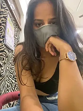 Pie066  online show from February 21, 2025, 4:59 pm