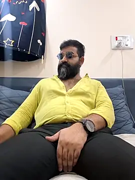 Fun Guuy online show from April 19, 2026, 4:23 am