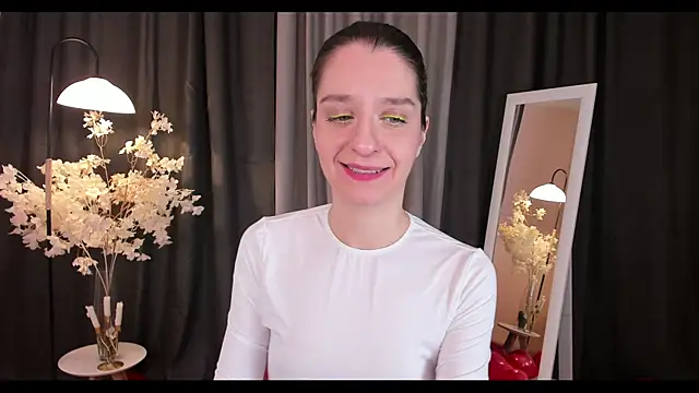 helentasty online show from February 15, 2025, 2:37 am