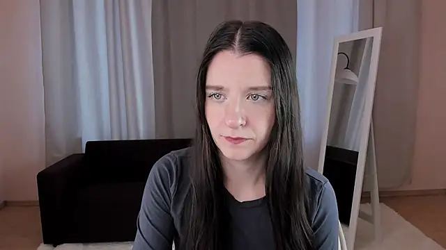 helentasty online show from October 5, 2025, 2:21 am