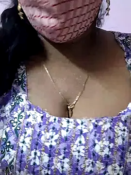 mallu-sumi online show from May 24, 2026, 6:46 pm
