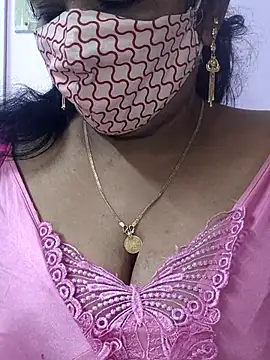 mallu-sumi online show from July 4, 2026, 7:09 pm