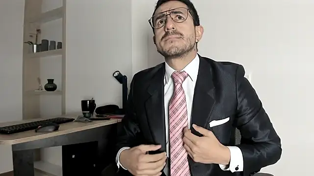 pablo-rincon95 online show from January 19, 2025, 10:39 am