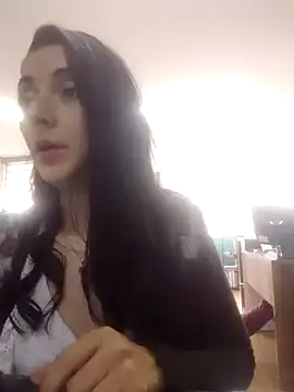 amellie ros online show from December 9, 2024, 4:26 pm