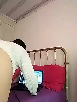 amellie ros online show from December 15, 2024, 4:04 pm