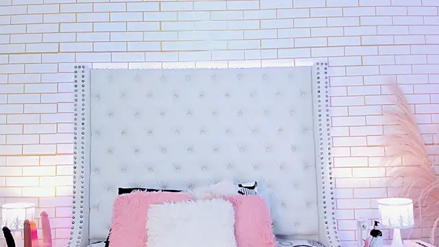 Snapshot of Krystal_cambell1 chatting on February 25, 2026, 7:56 pm Krystal cambell1 online show from February 25, 2026, 7:56 pm