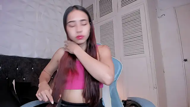 Emma dl2 online show from March 12, 2025, 5:07 pm