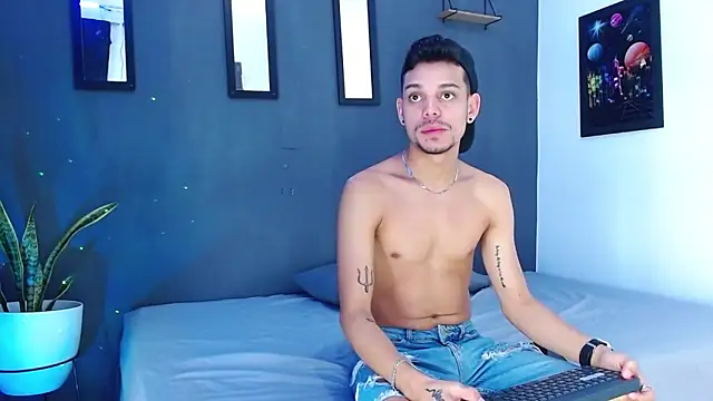 Snapshot of Friendsofeverything_ chatting on December 4, 2024, 11:52 am Friendsofeverything online show from December 4, 2024, 11:52 am