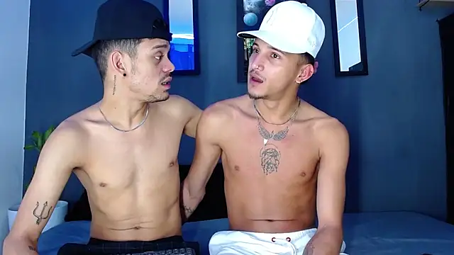 Snapshot of Friendsofeverything_ chatting on December 13, 2024, 1:12 pm Friendsofeverything online show from December 13, 2024, 1:12 pm