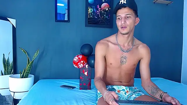 Snapshot of Friendsofeverything_ chatting on December 27, 2024, 3:37 pm Friendsofeverything online show from December 27, 2024, 3:37 pm