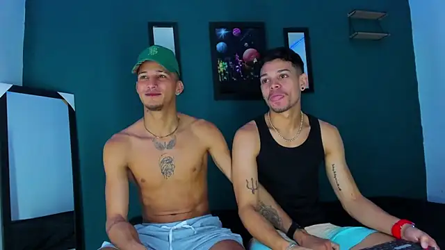 Snapshot of Friendsofeverything_ chatting on March 10, 2025, 1:10 pm Friendsofeverything online show from March 10, 2025, 1:10 pm