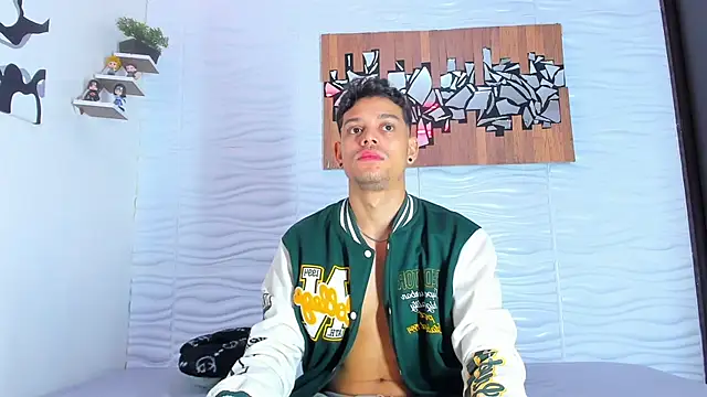 Snapshot of Friendsofeverything_ chatting on September 12, 2025, 12:16 pm Friendsofeverything online show from September 12, 2025, 12:16 pm