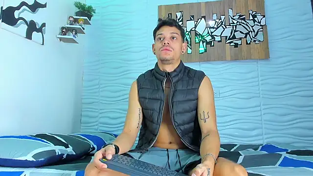 Snapshot of Friendsofeverything_ chatting on September 19, 2025, 1:45 pm Friendsofeverything online show from September 19, 2025, 1:45 pm