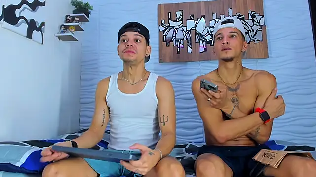 Snapshot of Friendsofeverything_ chatting on September 23, 2025, 1:14 pm Friendsofeverything online show from September 23, 2025, 1:14 pm