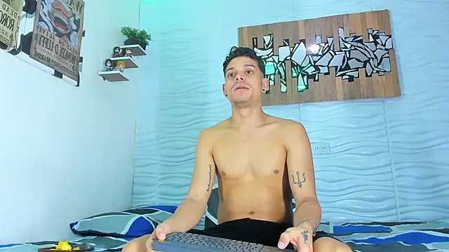 Snapshot of Friendsofeverything_ chatting on September 28, 2025, 12:49 am Friendsofeverything online show from September 28, 2025, 12:49 am