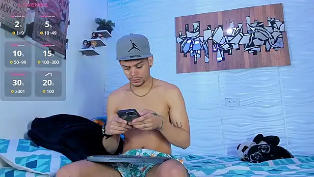 Snapshot of Friendsofeverything_ chatting on October 9, 2025, 12:58 pm Friendsofeverything online show from October 9, 2025, 12:58 pm