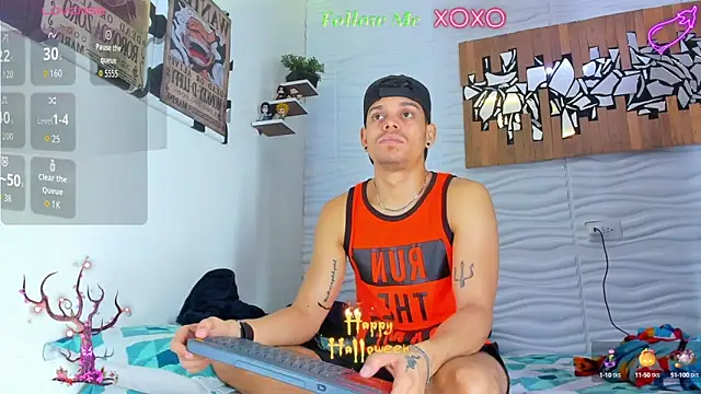 Snapshot of Friendsofeverything_ chatting on October 12, 2025, 10:42 pm Friendsofeverything online show from October 12, 2025, 10:42 pm