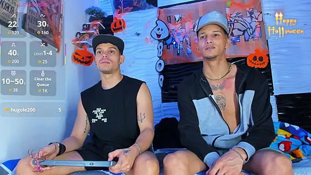 Snapshot of Friendsofeverything_ chatting on October 22, 2025, 12:44 am Friendsofeverything online show from October 22, 2025, 12:44 am