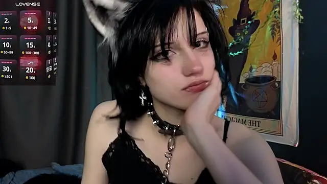 dark vamp  online show from December 6, 2024, 3:30 am