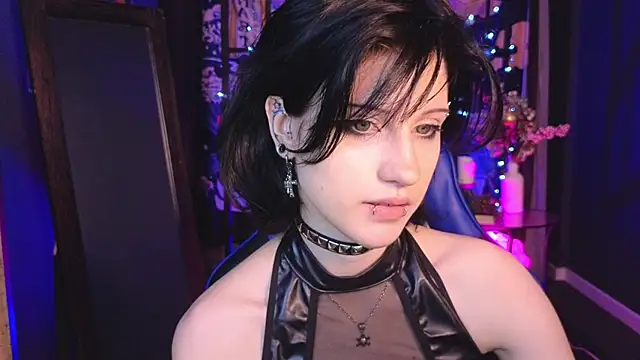 dark vamp  online show from February 10, 2025, 2:41 am