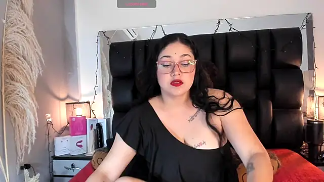 Snapshot of meikochoe chatting on November 23, 2025, 5:57 pm meikochoe online show from November 23, 2025, 5:57 pm