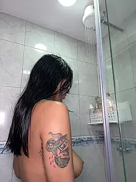 dolcebella online show from February 24, 2026, 4:27 pm