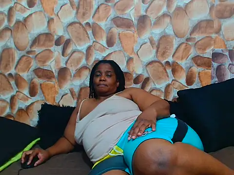 Snapshot of AfricanBigAssxx98 chatting on March 7, 2025, 12:48 am AfricanBigAssxx98 online show from March 7, 2025, 12:48 am