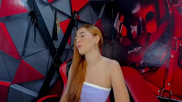 Hana and Zeta online show from December 2, 2025, 12:10 pm