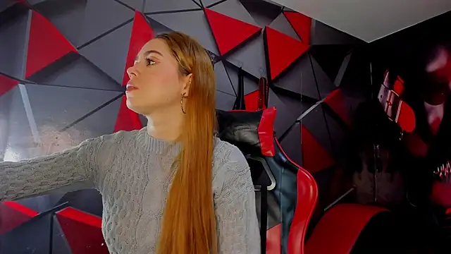 Hana and Zeta online show from January 14, 2026, 12:33 pm