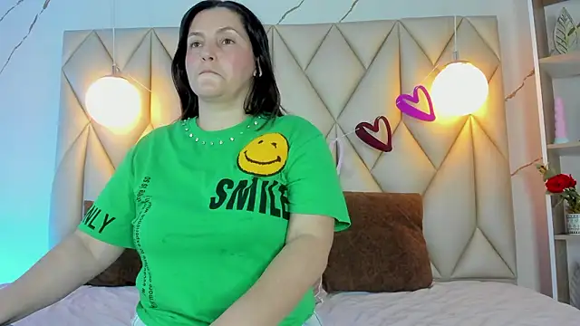 angelswets online show from March 10, 2026, 12:32 pm