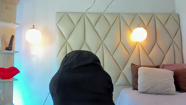 angelswets online show from April 10, 2026, 2:33 pm