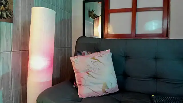 karla 999 online show from March 7, 2025, 4:24 am