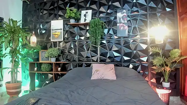 karla 999 online show from October 22, 2025, 12:11 am