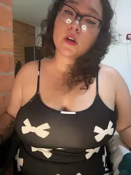 CinnamonCookiez online show from December 17, 2024, 3:50 am