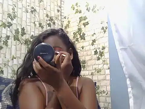 indiantina01 online show from February 1, 2025, 5:47 pm