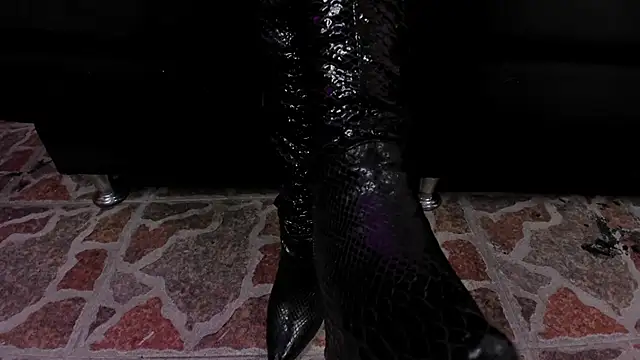 lilith-deveraux online show from February 26, 2025, 6:21 pm