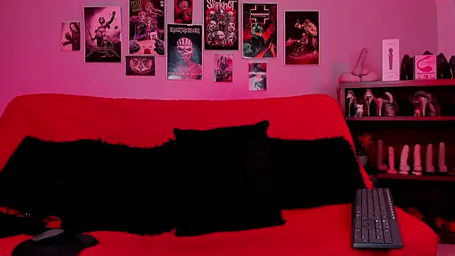 lilith-deveraux online show from October 21, 2025, 2:40 pm