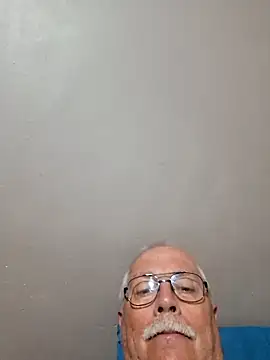 NawtyB1965 online show from December 19, 2025, 3:57 am