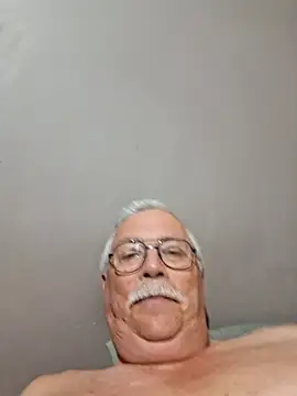 NawtyB1965 online show from April 15, 2026, 3:46 am