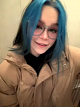 MaddisonHaas online show from November 7, 2025, 1:27 am