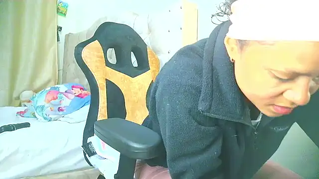 Snapshot of Samary_thomas chatting on October 25, 2025, 1:46 am Samary thomas online show from October 25, 2025, 1:46 am