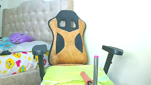 Snapshot of Samary_thomas chatting on November 5, 2025, 11:16 pm Samary thomas online show from November 5, 2025, 11:16 pm