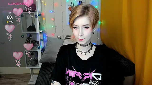 Snapshot of Angel_Jules chatting on December 12, 2024, 1:10 am Angel Jules online show from December 12, 2024, 1:10 am