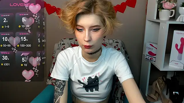 Snapshot of Angel_Jules chatting on February 15, 2025, 12:59 am Angel Jules online show from February 15, 2025, 12:59 am