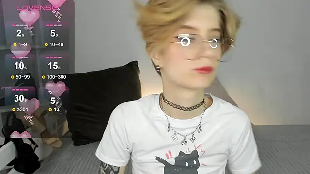 Snapshot of Angel_Jules chatting on February 26, 2025, 7:09 am Angel Jules online show from February 26, 2025, 7:09 am