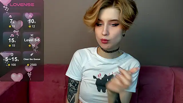 Snapshot of Angel_Jules chatting on March 10, 2025, 12:51 am Angel Jules online show from March 10, 2025, 12:51 am