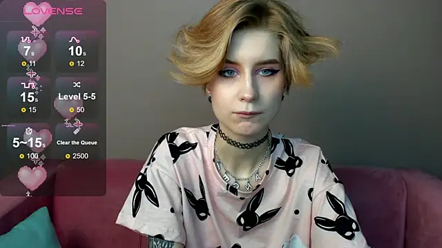 Snapshot of Angel_Jules chatting on March 16, 2025, 12:45 am Angel Jules online show from March 16, 2025, 12:45 am